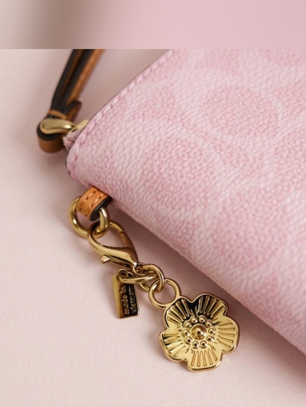 Coach Corner Zip Wristlet in Powder Pink Signature Canvas with Flower Charm - Picture 2 of 5